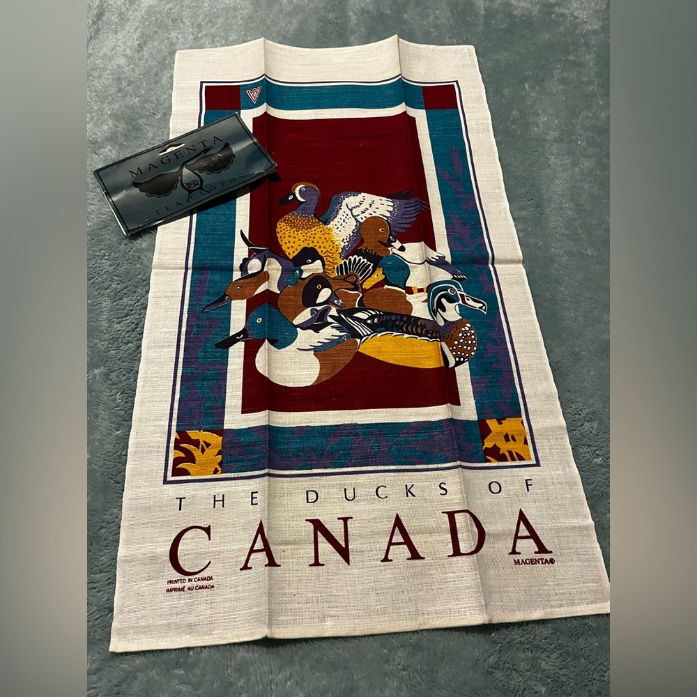 Birds of Canada Magenta Colorful Bird Design Tea Towel. Vintage, brand new.